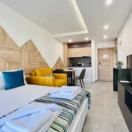 Inter Apartment