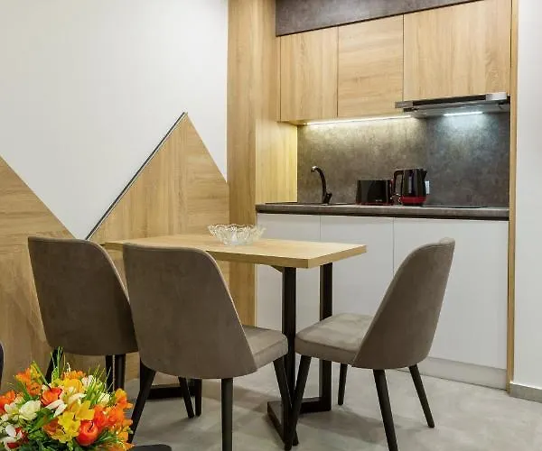 Inter Apartment *